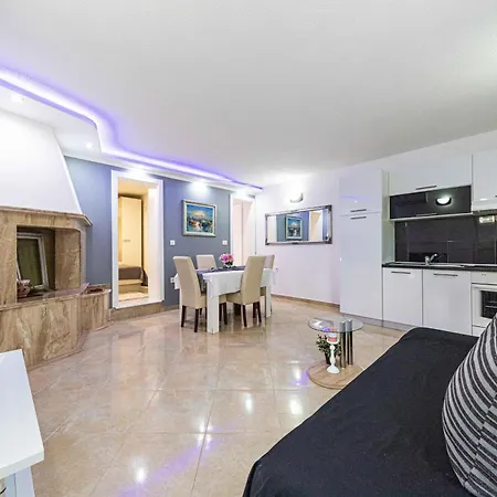 Family Friendly House With A Swimming Pool Zecevo Rtic, Rogoznica - 10307 * Rogoznica (Sibenik-Knin)