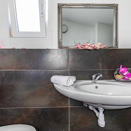 Holiday home Family Friendly House With A Swimming Pool Zecevo Rtic, - 10307 Rogoznica (Sibenik-Knin)