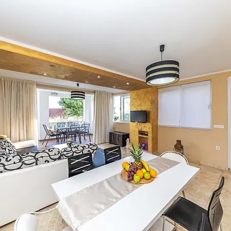 Holiday home Family Friendly House With A Swimming Pool Zecevo Rtic, Rogoznica - 10307 Rogoznica (Sibenik-Knin)