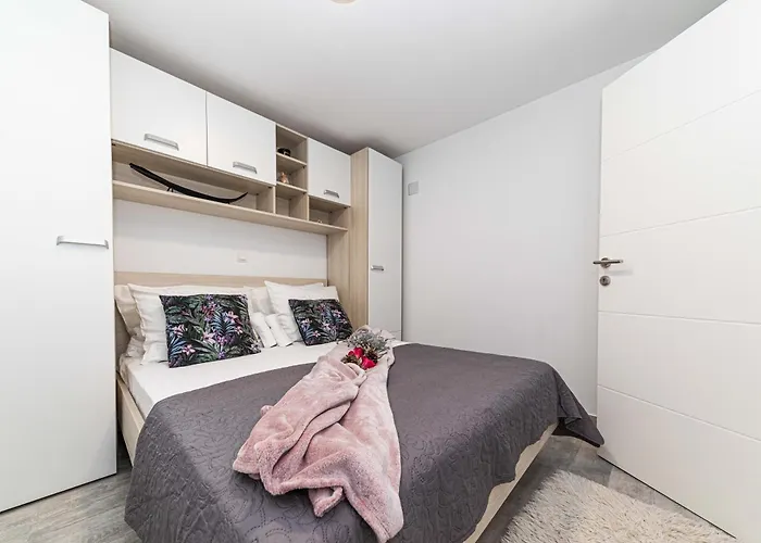 Family Friendly House With A Swimming Pool Zecevo Rtic, - 10307 *